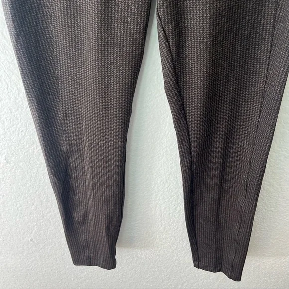 ATHLETA Delancey Houndstooth Tight Legging Size Medium - Picture 4 of 12
